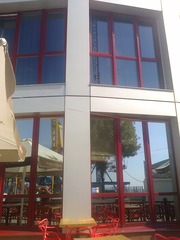 Броньована сонцезахисна плівка для скла. Монтаж.